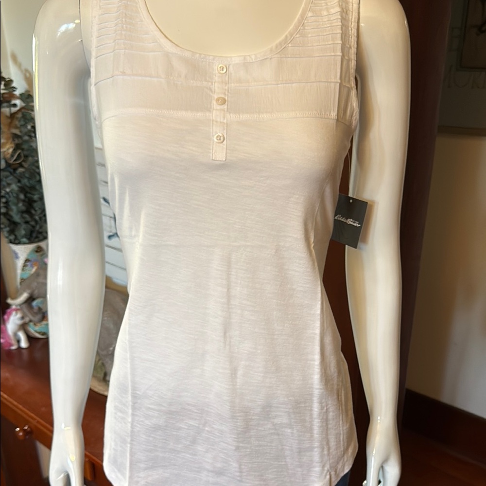 NWT Eddie bauer size small Women's White Sleeveless Top